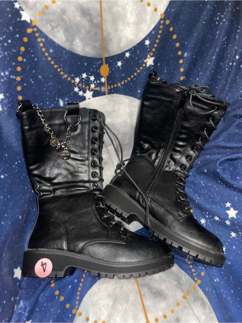 Link Black Lace-Up Combat Boots with Chain Accent Girls size 4